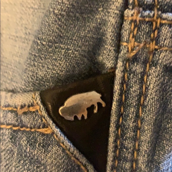 Mens buffalo  button up buffalo jeans  sz 32 price now firm - Picture 7 of 7